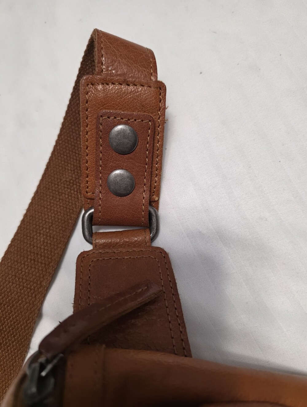 Spikes & Sparrow Brown Leather Crossbody Bag - Picture 5 of 7